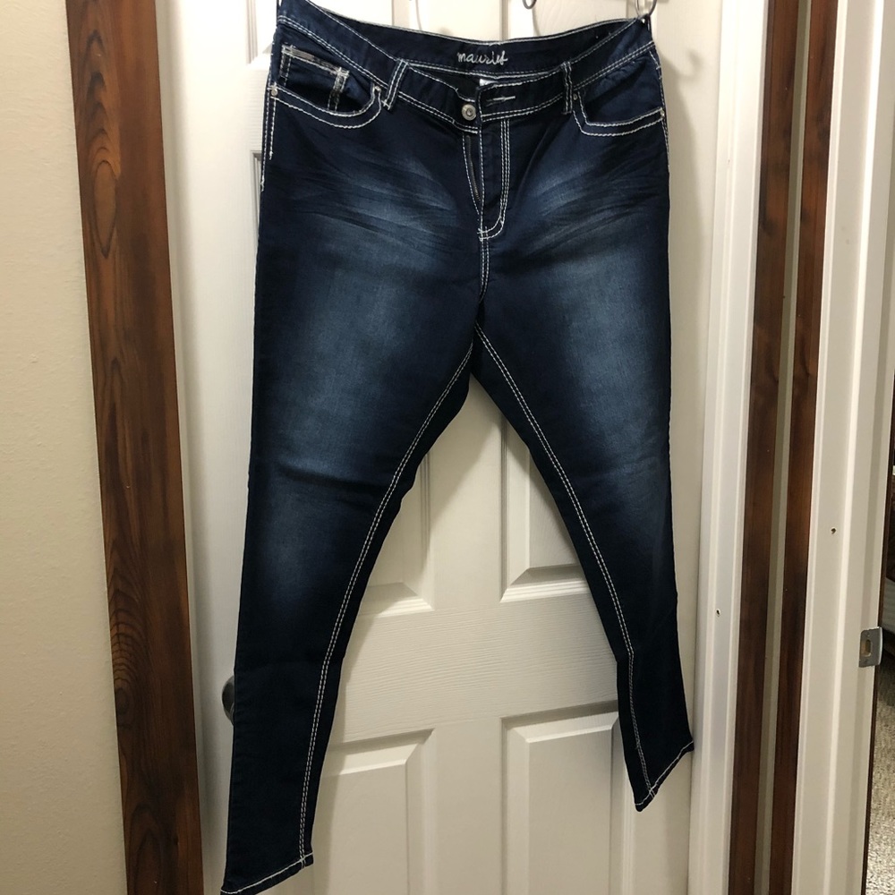 Maurices Brand Denim Jegging. Size 22